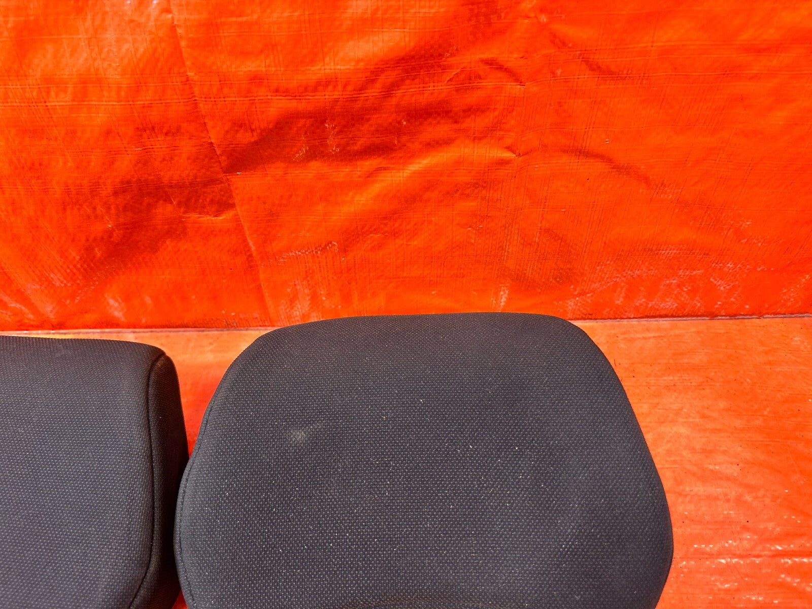 03 04 NISSAN 350Z   CLOTH   FRONT SEAT HEAD REST SET LEFT AND RIGHT   OEM #2625