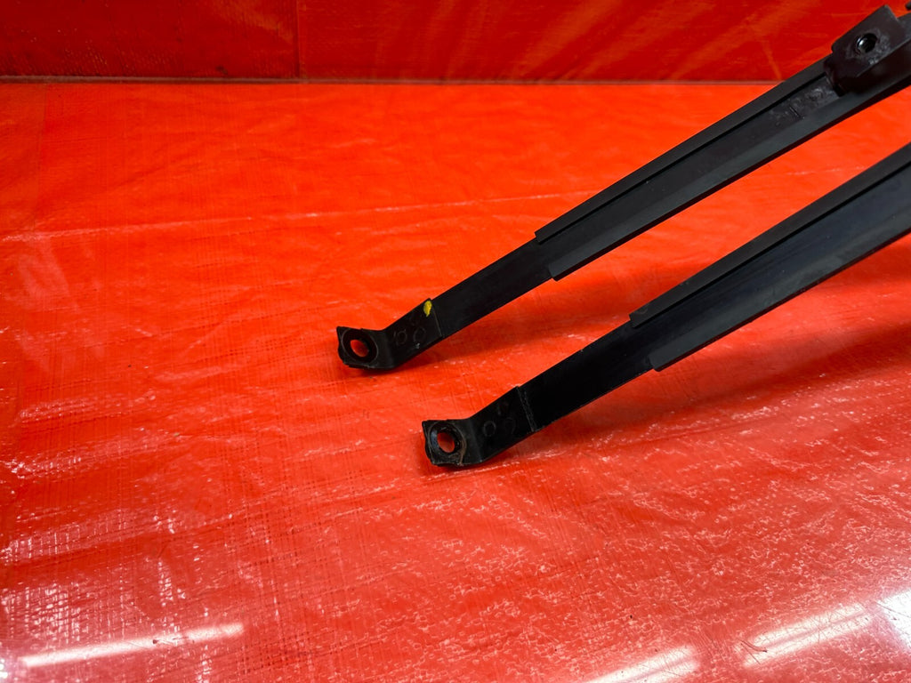 08 15 INFINITI G37 COUPE GAS GASOLINE FUEL TANK MOUNTING STRAPS BAND SET OEM 18816