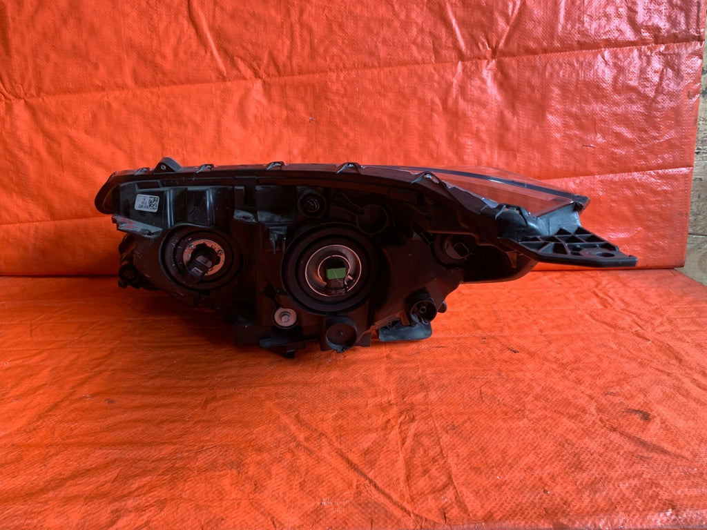 OEM 2016 16 HONDA CR V CRV PASSENGER RIGHT HEADLIGHT HEADLAMP   NON LED   HALO9