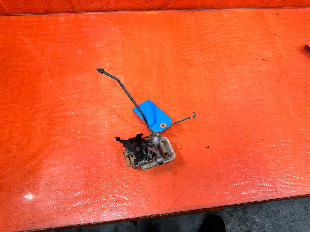 96 00 HONDA CIVIC COUPE   PASSENGER RIGHT NON POWER DOOR LOCK ACTUATOR   OEM 3193
