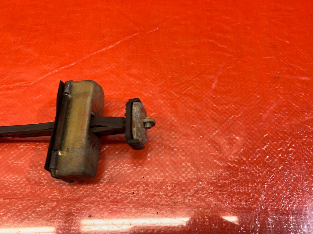 04 08 ACURA TL PASSENGER RIGHT FRONT   DOOR CHECKER HINGE ARM STOPPER   OEM #1375