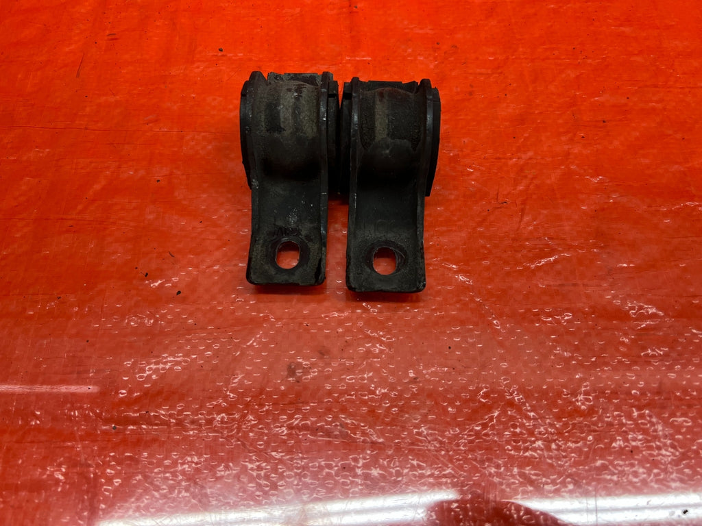 02 05 HONDA CIVIC SI EP3 HATCH REAR SWAY BAR MOUNTING BRACKET & BUSHINGS OEM 1764
