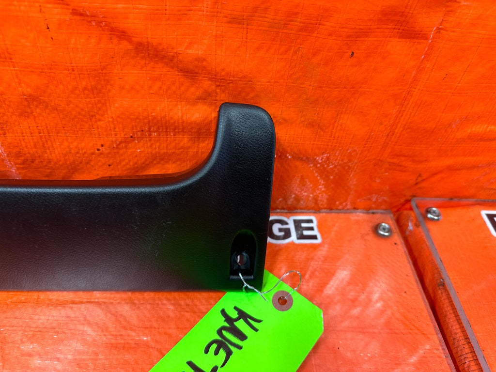 97 01 HONDA PRELUDE   KNEE TRIM UNDER STEERING COLUMN LOWER COVER   OEM #2524
