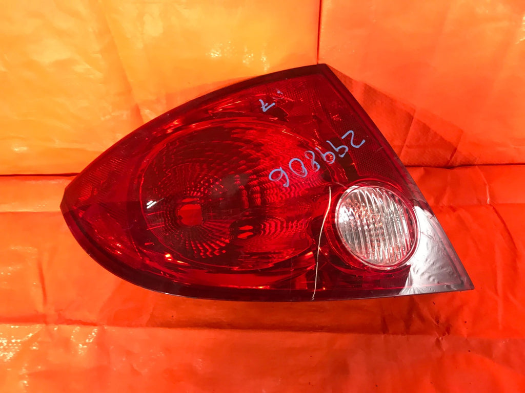 OEM 2005 2006 2007 CHEVROLET COBALT SEDAN DRIVER LEFT TAIL LIGHT LAMP 152778800