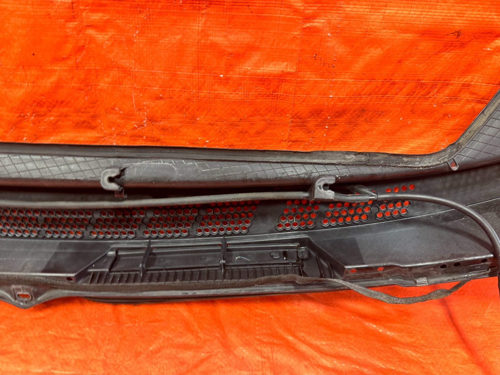 06 11 HONDA CIVIC SI 2D COUPE   100% COMPLETE WINDSHIELD WIPER COWL TRIM OEM 3078