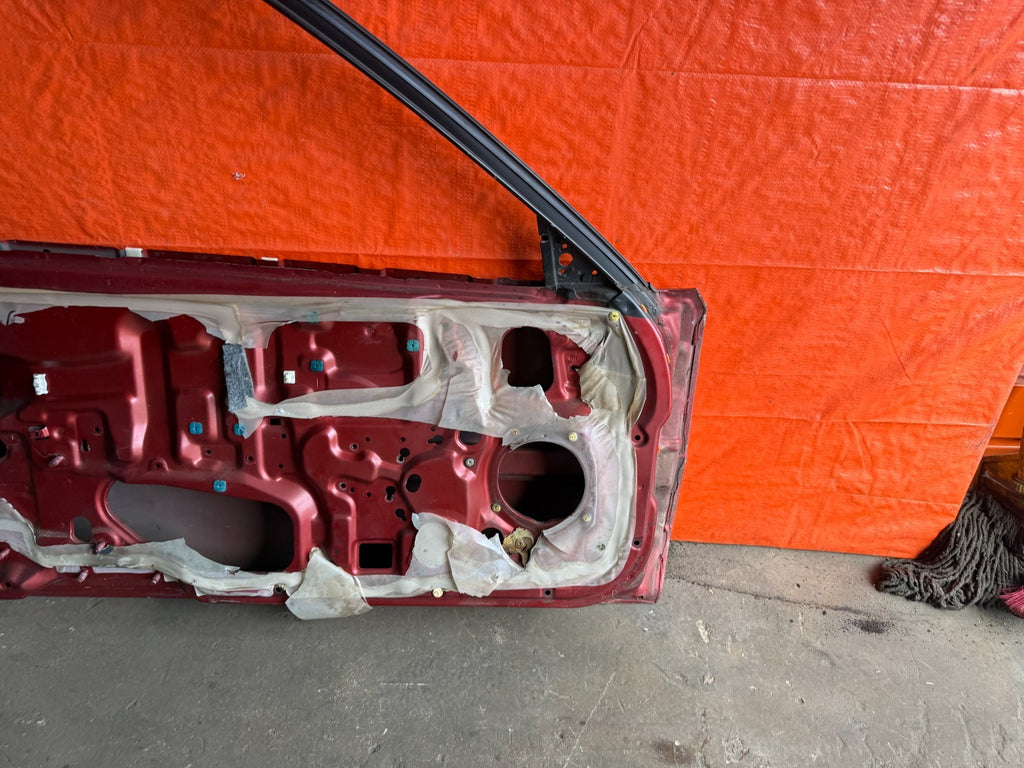 90 91 HONDA CIVIC HATCHBACK   DRIVER LEFT DOOR SHELL SKELETON FRAME   OEM 3179