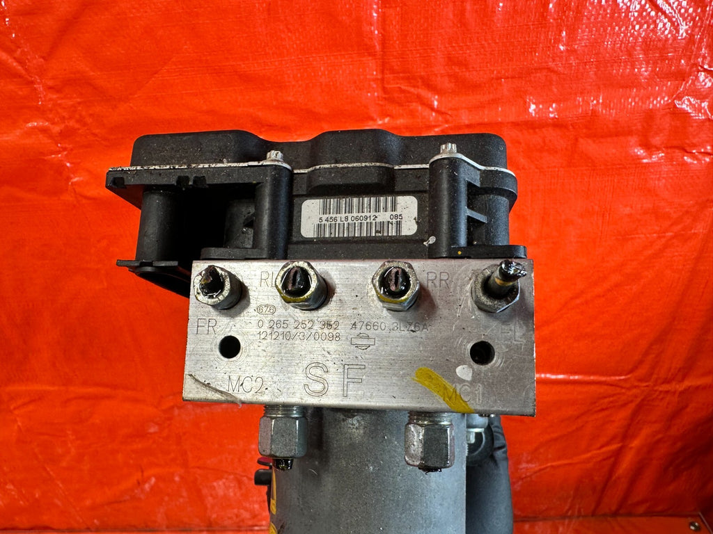 13 15 INFINITI G37 S CONVERTIBLE ABS PUMP ANTI SKID LOCK ACTUATOR VSA MODULATOR5
