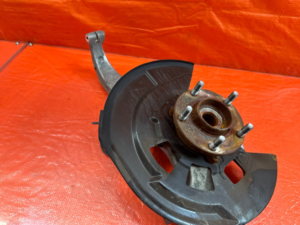 16 20 INFINITI Q50   AWD ONLY PASSENGER RIGHT FRONT SPINDLE KNUCKLE HUB OEM #2158