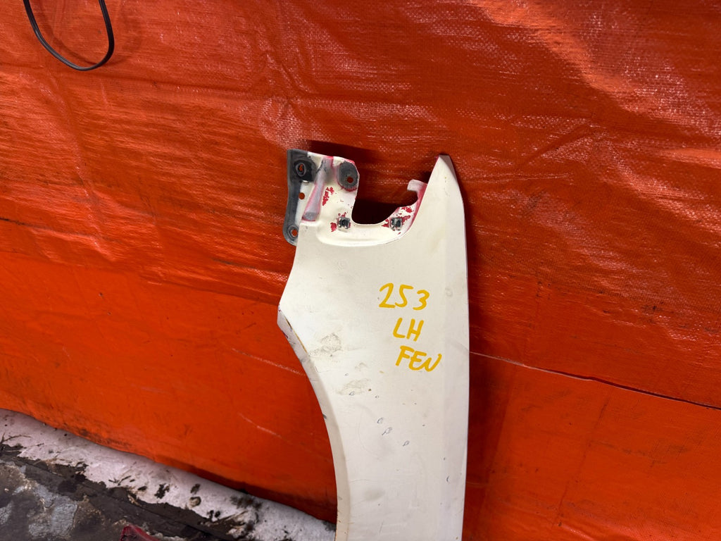 90 91 HONDA CIVIC HATCHBACK   FENDER   DRIVER LEFT SIDE FENDER   OEM 3251