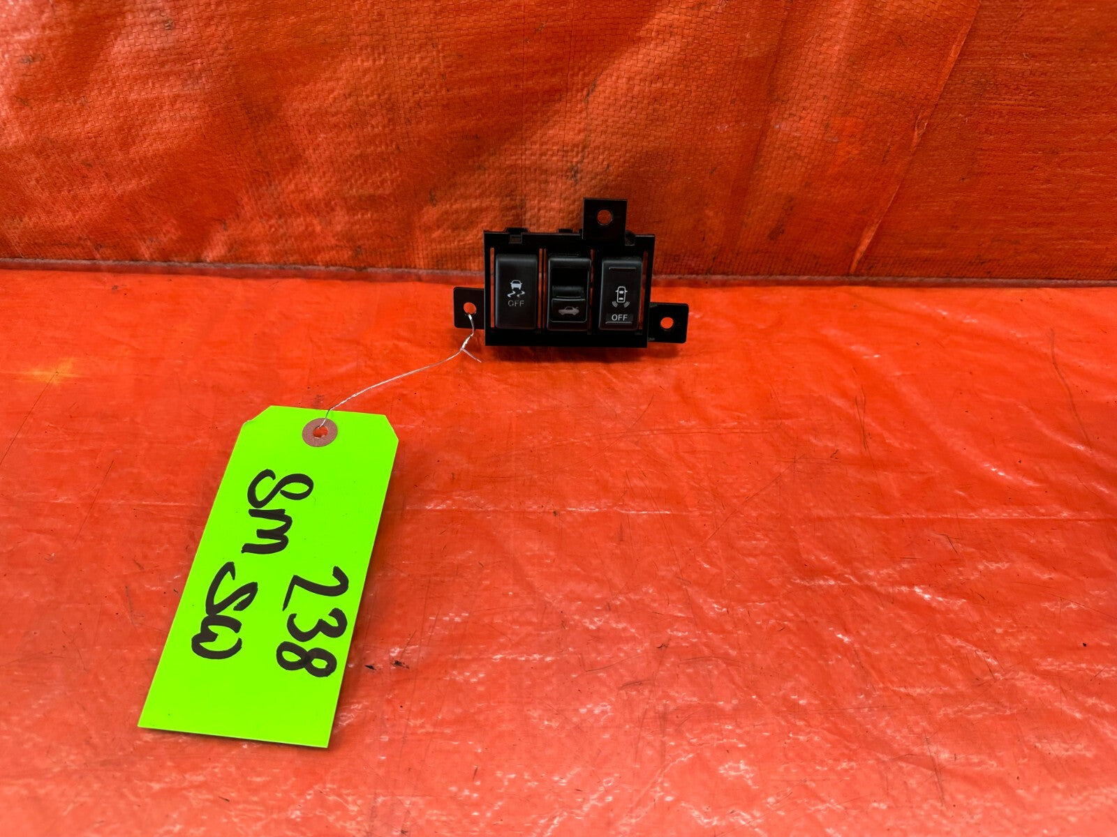 2012 12 INFINITI G37 SEDAN   TRACTION CONTROL TRUNK SENSOR SWITCH   OEM #2380