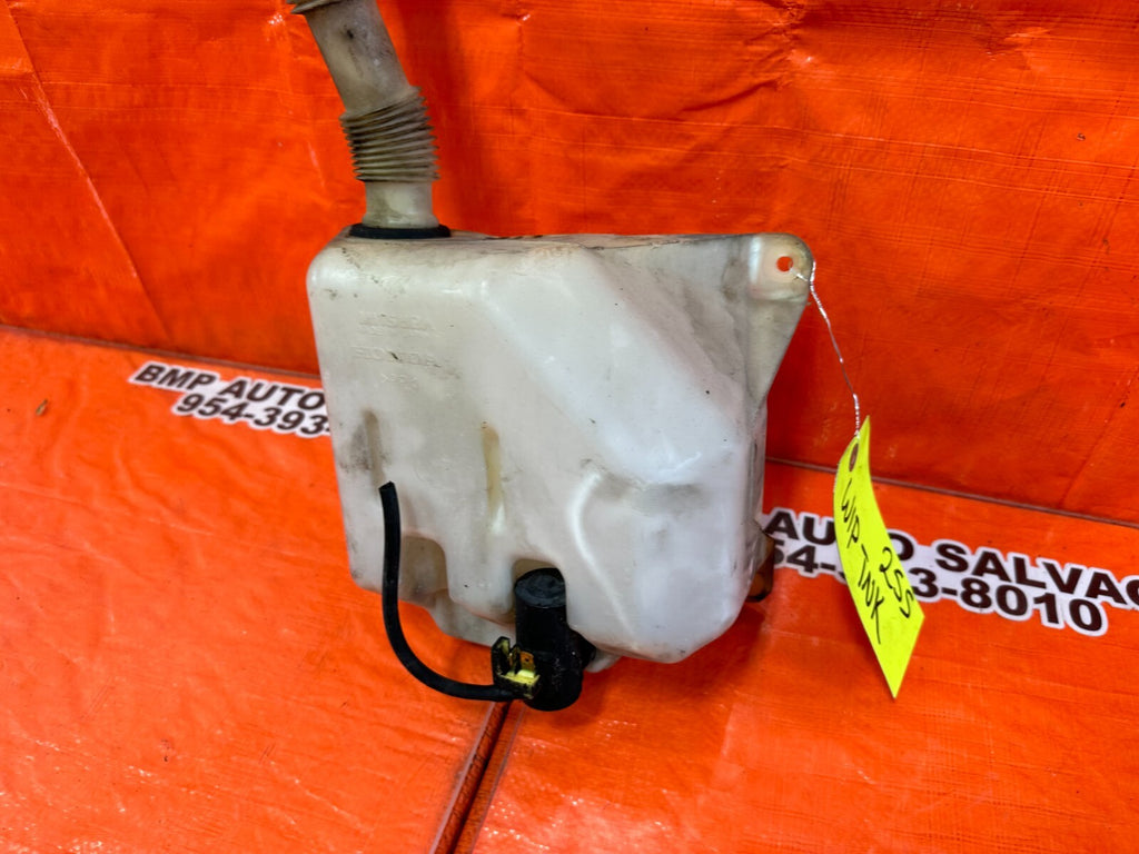 04 08 ACURA TSX   WINDSHIELD WIPER RESERVOIR TANK W/ MOTOR   OEM FACTORY #2556