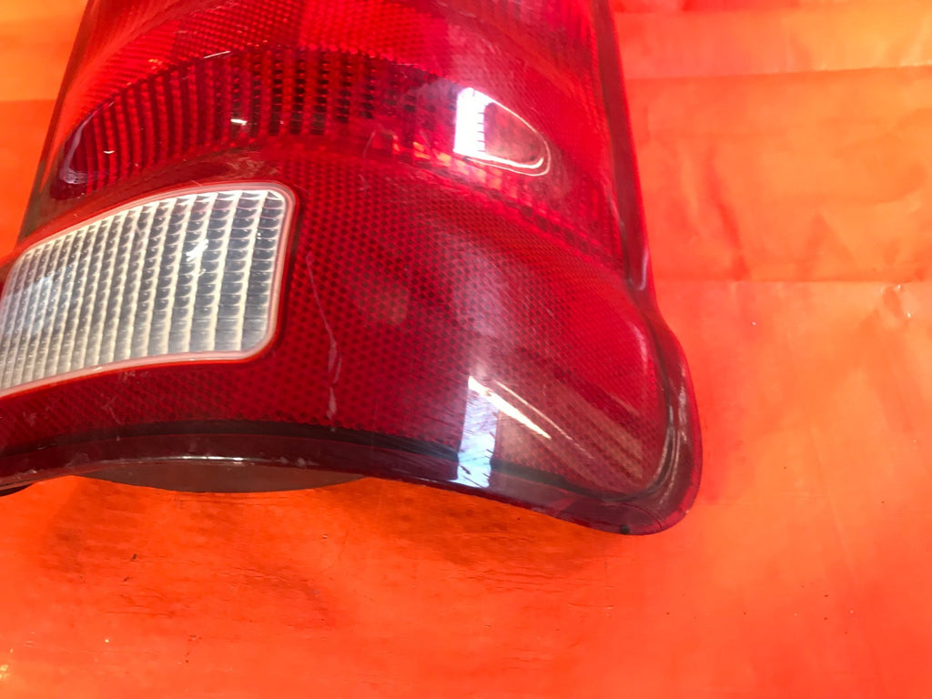 OEM 2001 01 FORD EXPLORER 2 DOOR PASSENGER RIGHT TAIL LIGHT LAMP 1L2X 138504 D 2