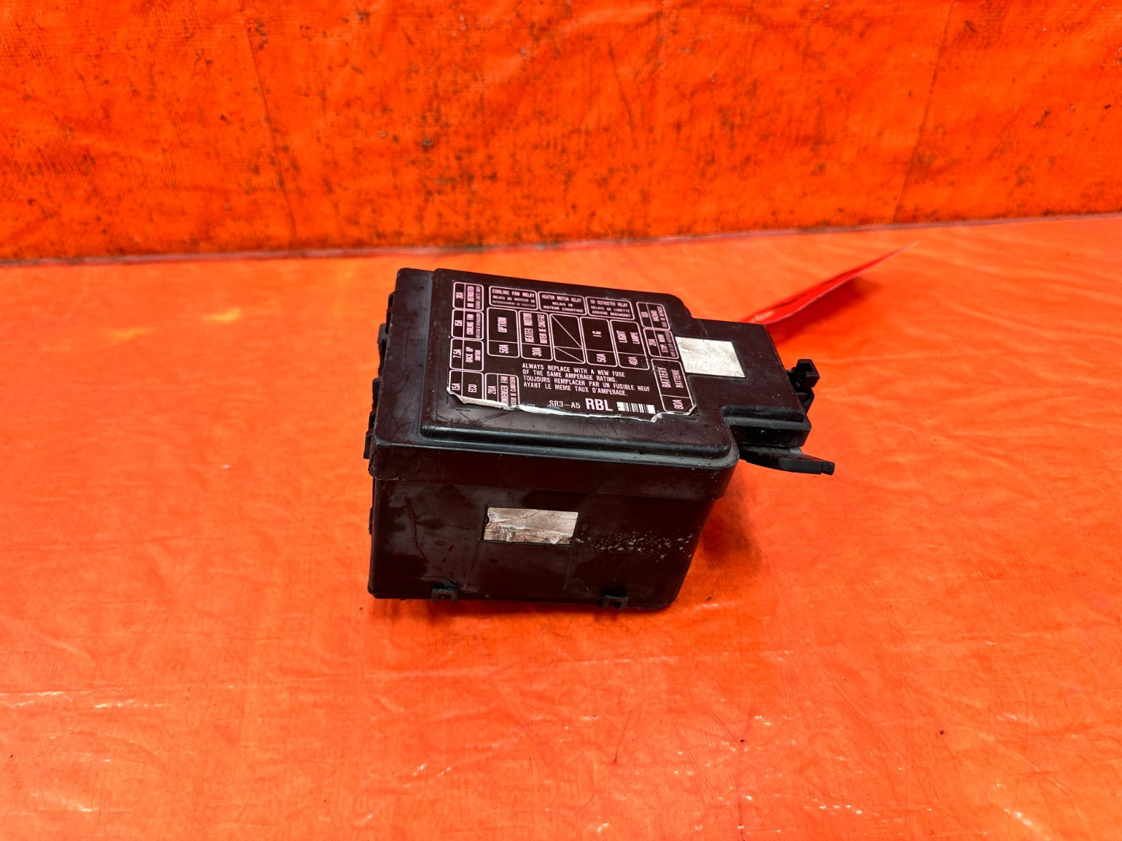 92 95 HONDA CIVIC   EXTERIOR ENGINE BAY FUSE BOX COVER LID DIAGRAM   OEM #3274