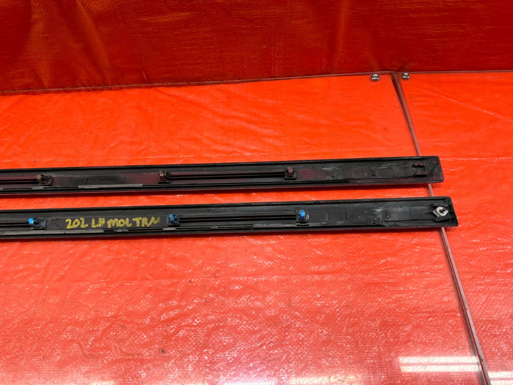 96 00 HONDA CIVIC COUPE & HATCH DOOR MOLDING IMPACT STRIP   LEFT & RIGHT OEM 20211