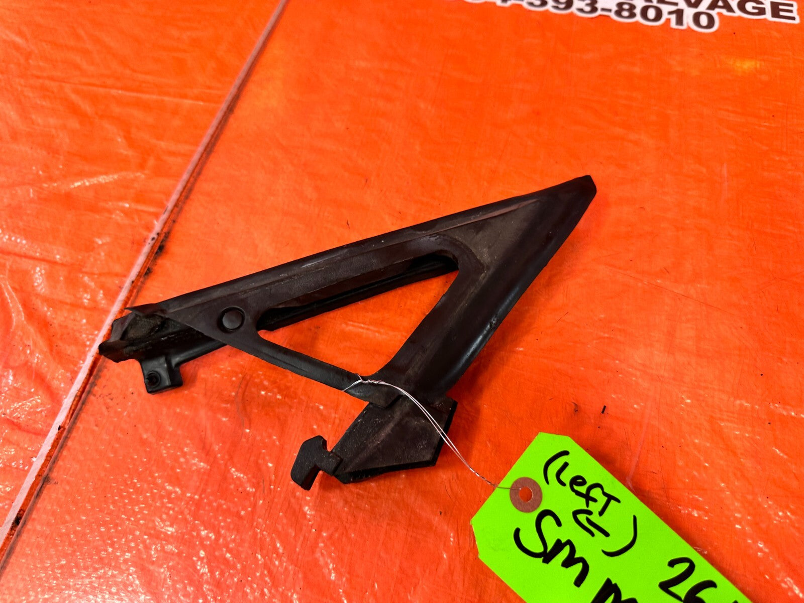 2002 02 LEXUS SC430   DRIVER LEFT WINDOW GLASS TRIM   OEM FACTORY #2615