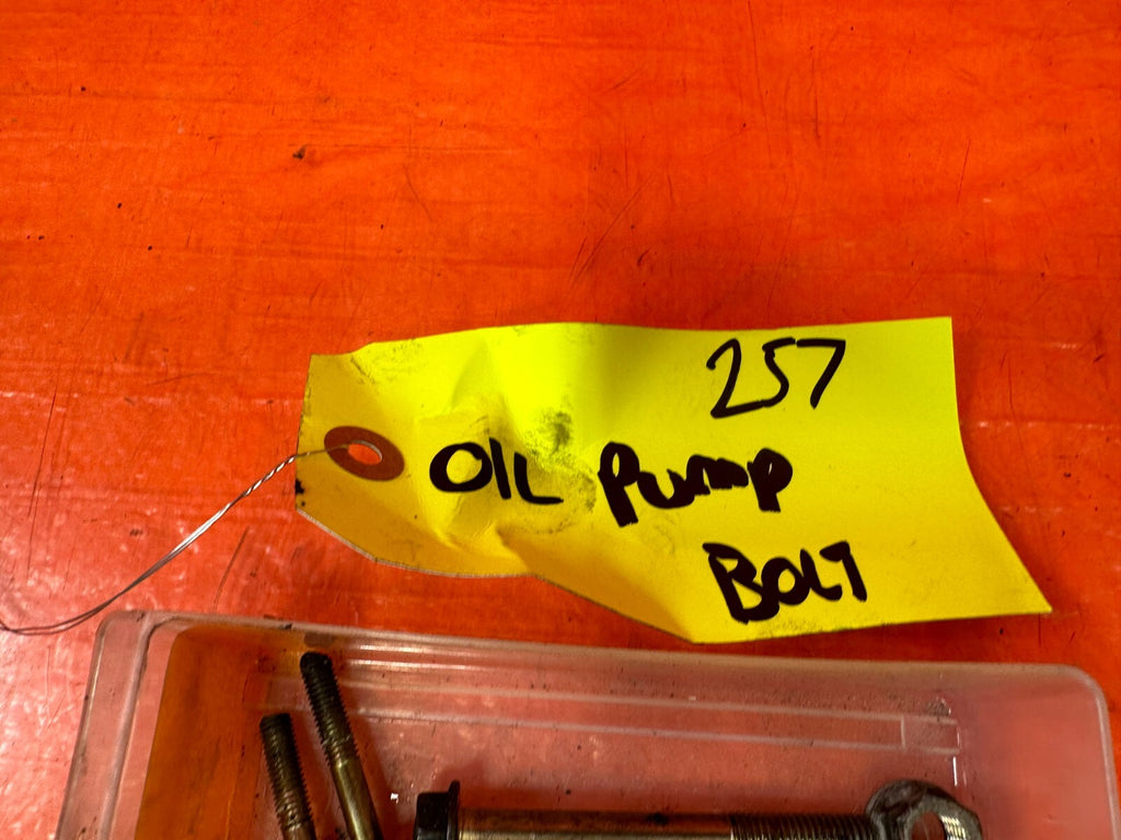 94 01 ACURA INTEGRA   GSR B18C1   OIL PUMP BOLTS HARDWARE   OEM #2576