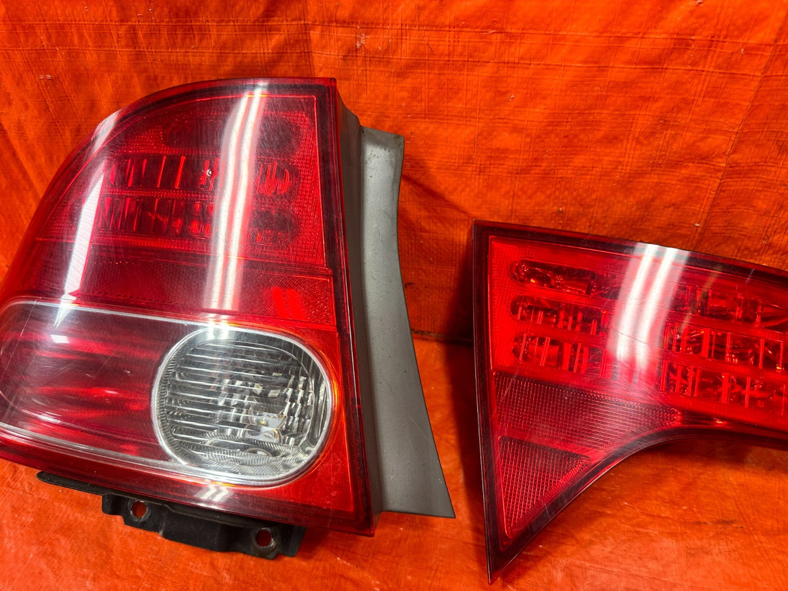 06 08 HONDA CIVIC   4 DOOR SEDAN COMPLET TAIL LIGHT TAIL LAMP SET ALL 4 OEM 3008