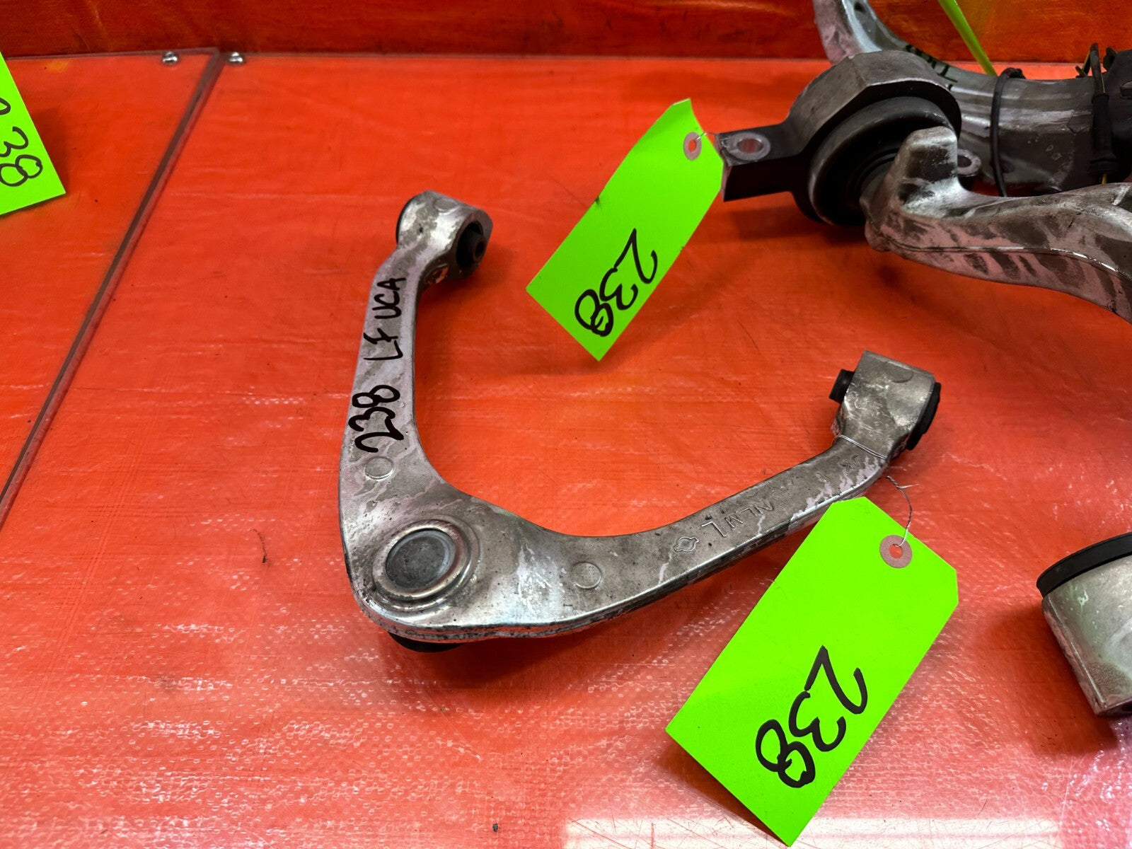 09 13 INFINITI G37 4D   RWD   LEFT FRONT SPINDLE W/ UPPER & LOWER CONTROL ARMS8