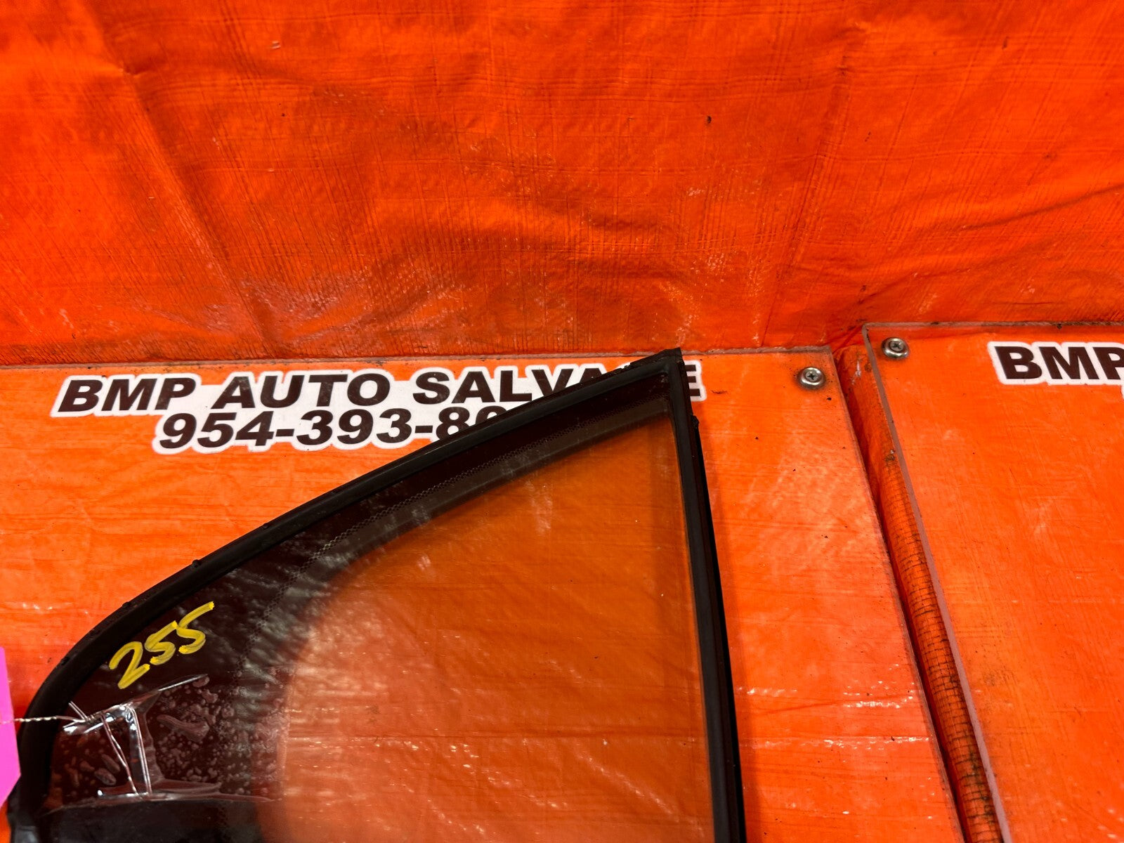 04 08 ACURA TSX   PASSENGER RIGHT REAR   DOOR VENT GLASS   OEM FACTORY #2555