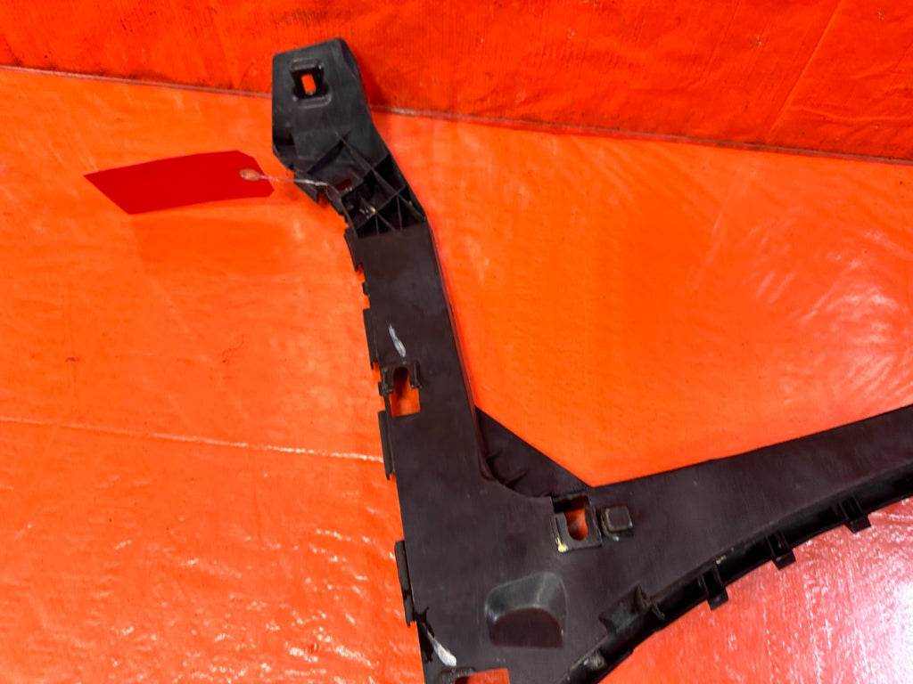 10-16 HYUNDAI GENESIS COUPE - RIGHT REAR - BUMPER BRACKET CLIP RETAINER OEM #3029