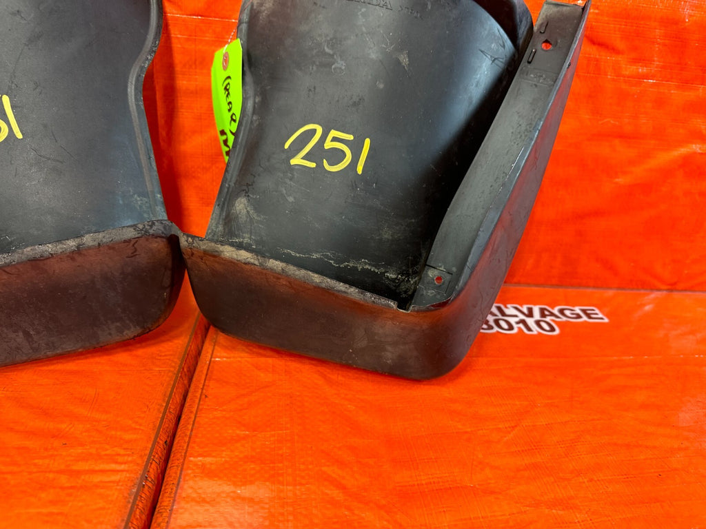 08 12 HONDA ACCORD SEDAN REAR MUD FLAP / SPLASH GUARD SET LEFT & RIGHT OEM #2514