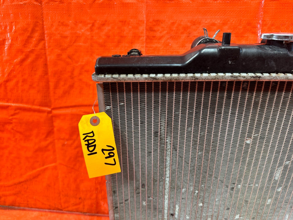 93 97 HONDA DEL SOL 92 00 CIVIC   RADIATOR W/ FAN & HOSES   OEM #2974