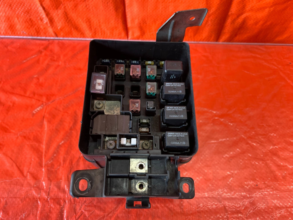 96 00 HONDA CIVIC   EXTERIOR   ENGINE BAY UNDER HOOD   FUSE BOX PANEL   OEM #1274
