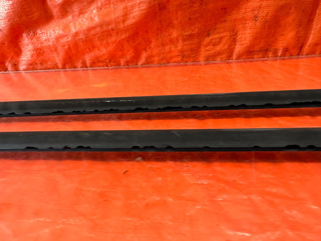 92 93 HONDA CIVIC COUPE HATCH EXTERIOR DOOR WINDOW GLASS TRIM SET LEFT RIGHT 2357