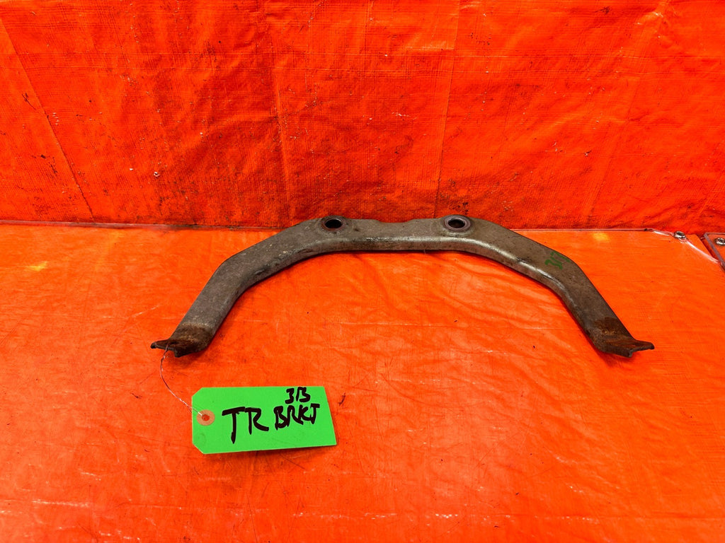 14 15 INFINITI Q50 3.7L LOWER TRANSMISSION TO EXHAUST MANIFOLD MOUNTING BRACKET0