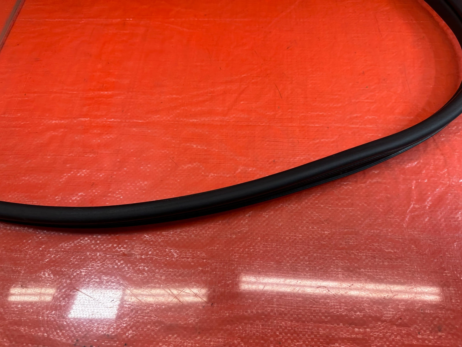 10 16 HYUNDAI GENESIS COUPE ON THE CHASSIS RIGHT DOOR WEATHER STRIP SEAL OEM 2198