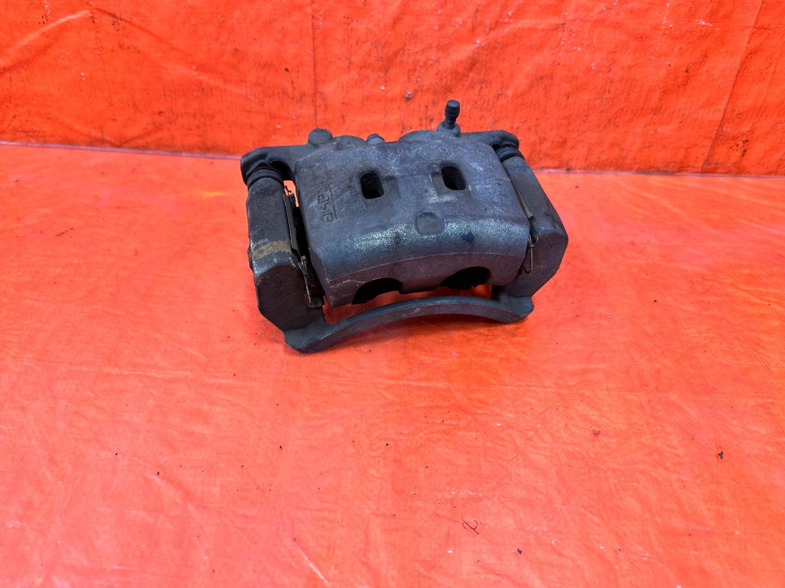 14 15 INFINITI Q50   DRIVER LEFT FRONT BRAKE CALIPER   OEM FACTORY #3161