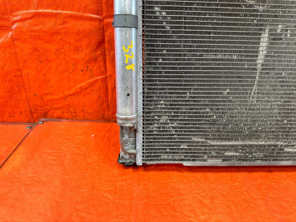 08 15 INFINITI G37 & Q60  2D COUPE   6 SPEED MANUAL RADIATOR & CONDENSER OEM 312
