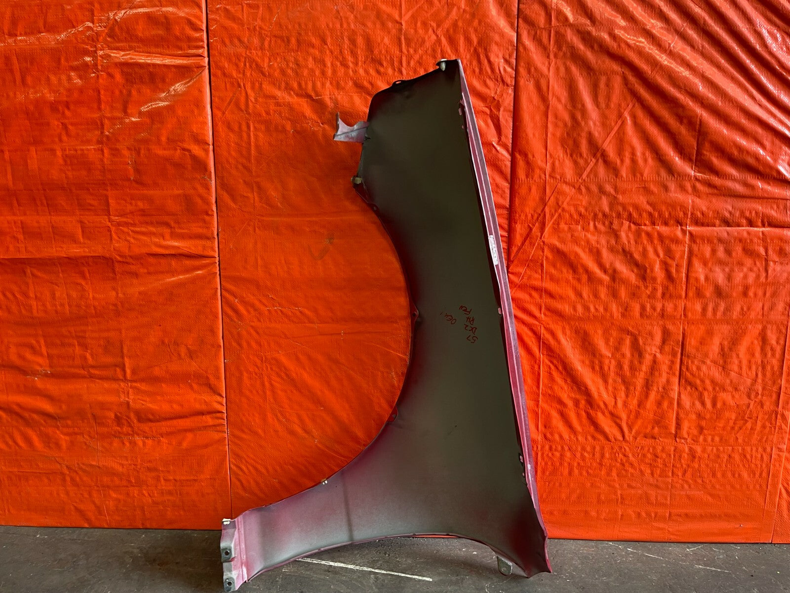 94 01 ACURA INTEGRA 2 & 4 DOOR PASSENGER RIGHT FENDER RED COLOR   OEM FACTORY10