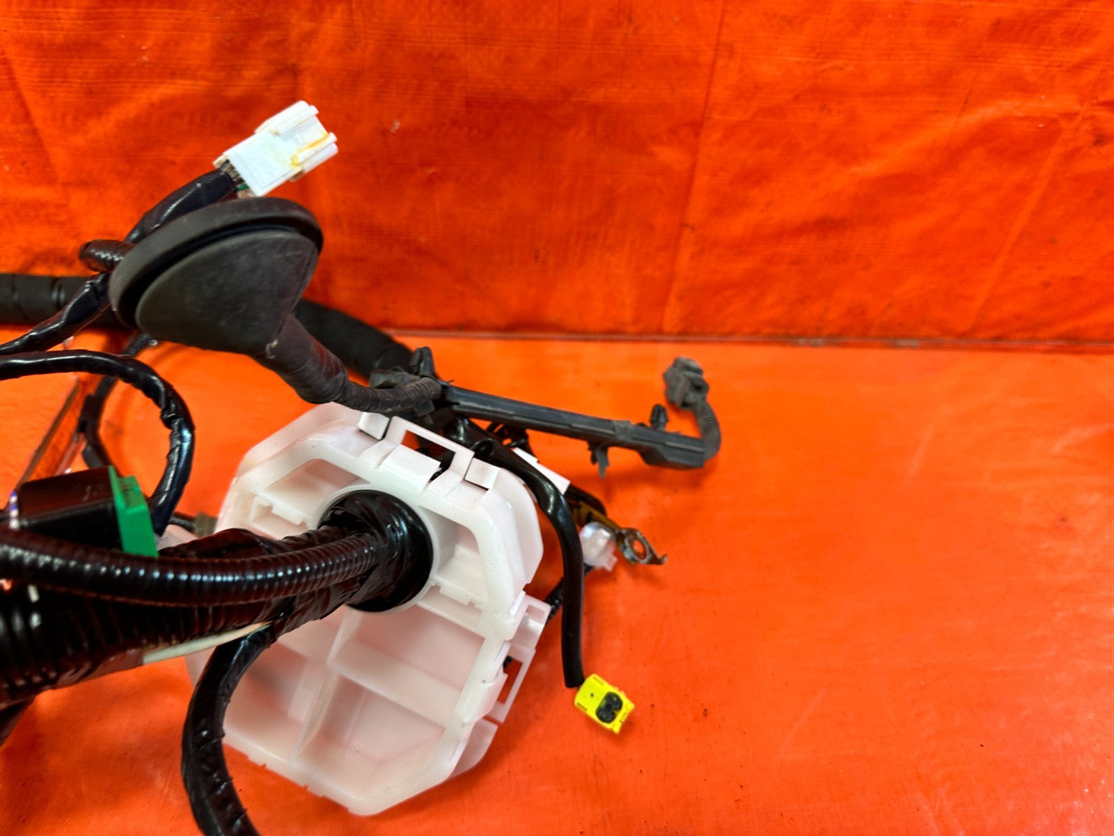 16 17 INFINITI Q50 RED SPORT 400   INTERIOR FLOOR BODY HARNESS   24014 6HB6A 31412