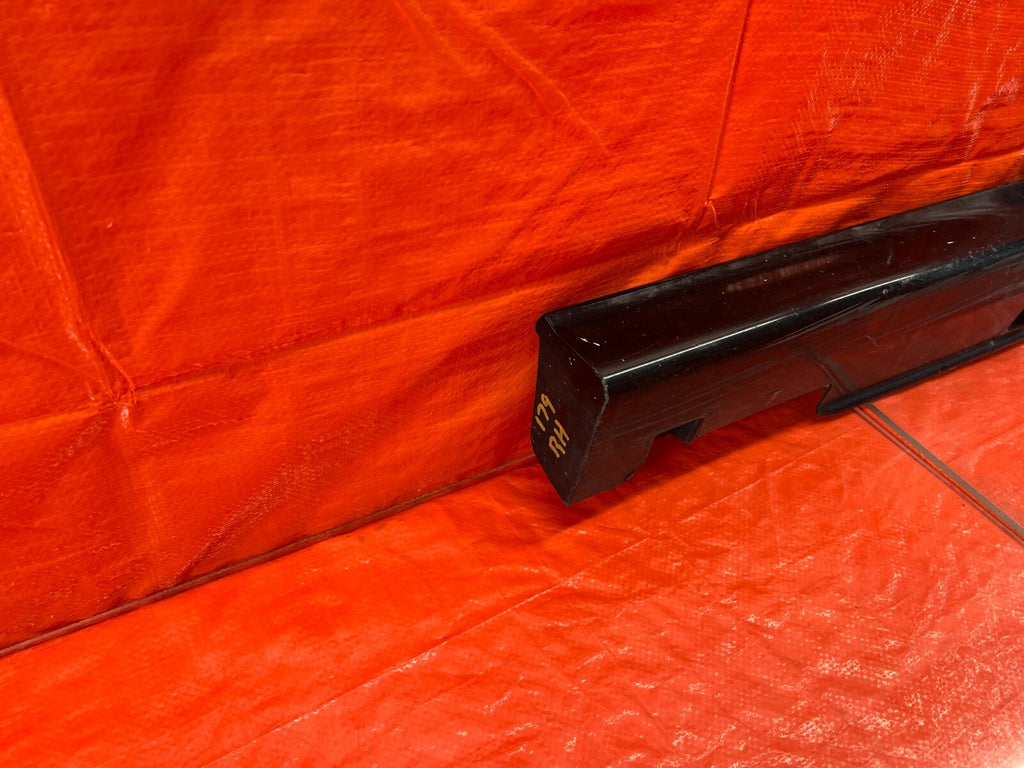 02 04 ACURA RSX   SIDE SKIRT ROCKER MOLDING TRIM   RIGHT SIDE   OEM FACTORY #1799
