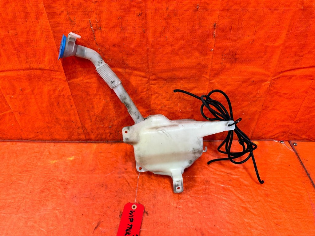 02 06 ACURA RSX TYPE S   WINDSHIELD WIPER RESERVOIR W/ MOTOR   OEM 3152