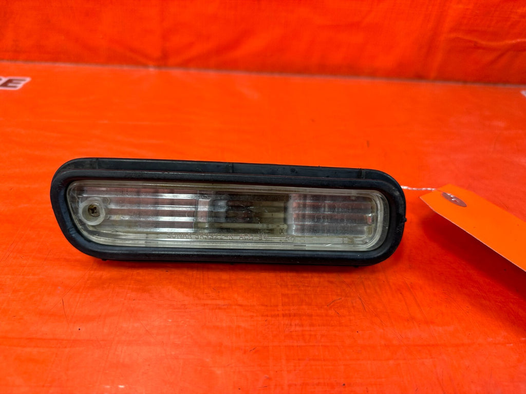 97 01 HONDA PRELUDE   AFTERMARKET RIGHT FRONT BUMPER CORNER LIGHT   #2526