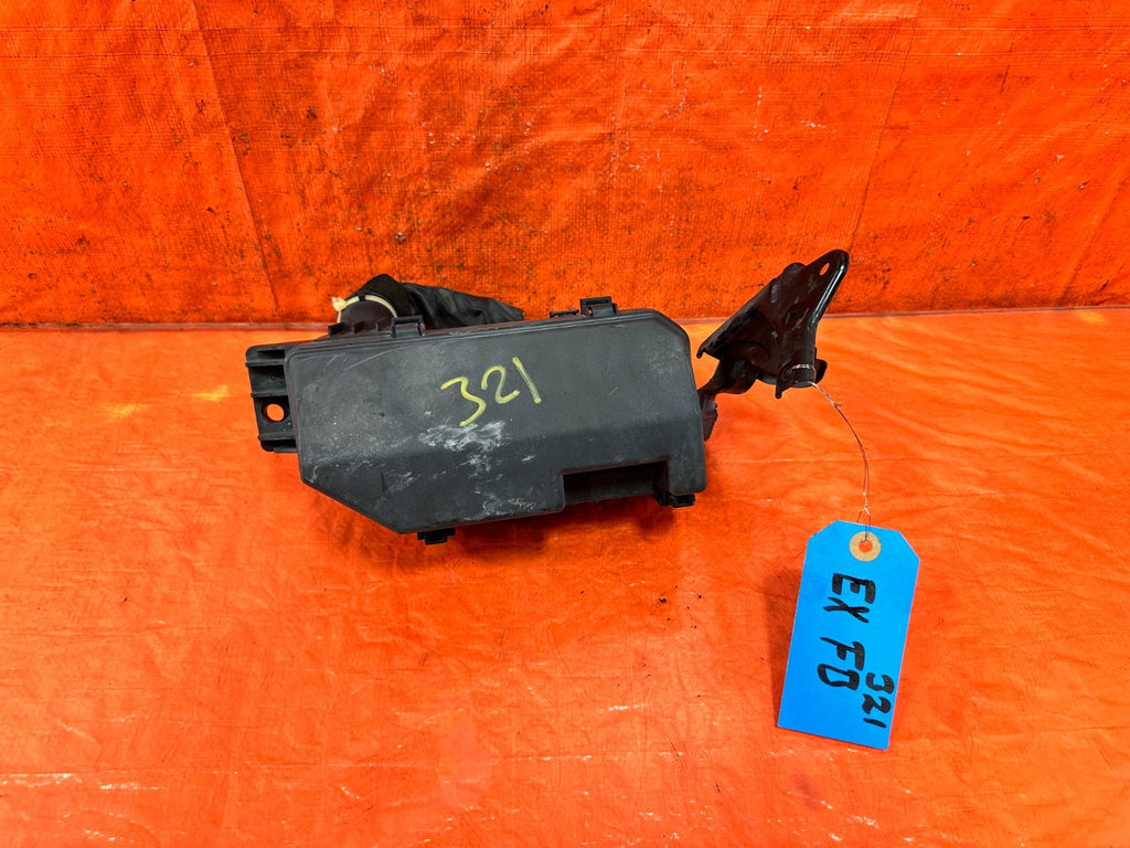 09 14 ACURA TSX   UNDER THE HOOD ENGINE BAY FUSE BOX PANEL   OEM 3210