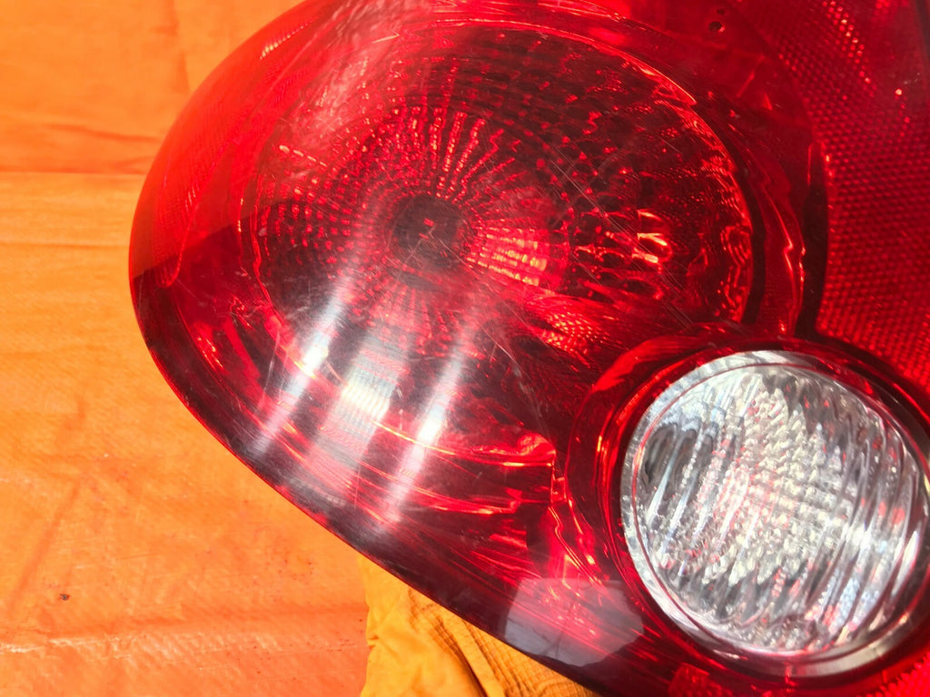 OEM 2005 2006 2007 CHEVROLET COBALT SEDAN DRIVER LEFT TAIL LIGHT LAMP 15277880 1