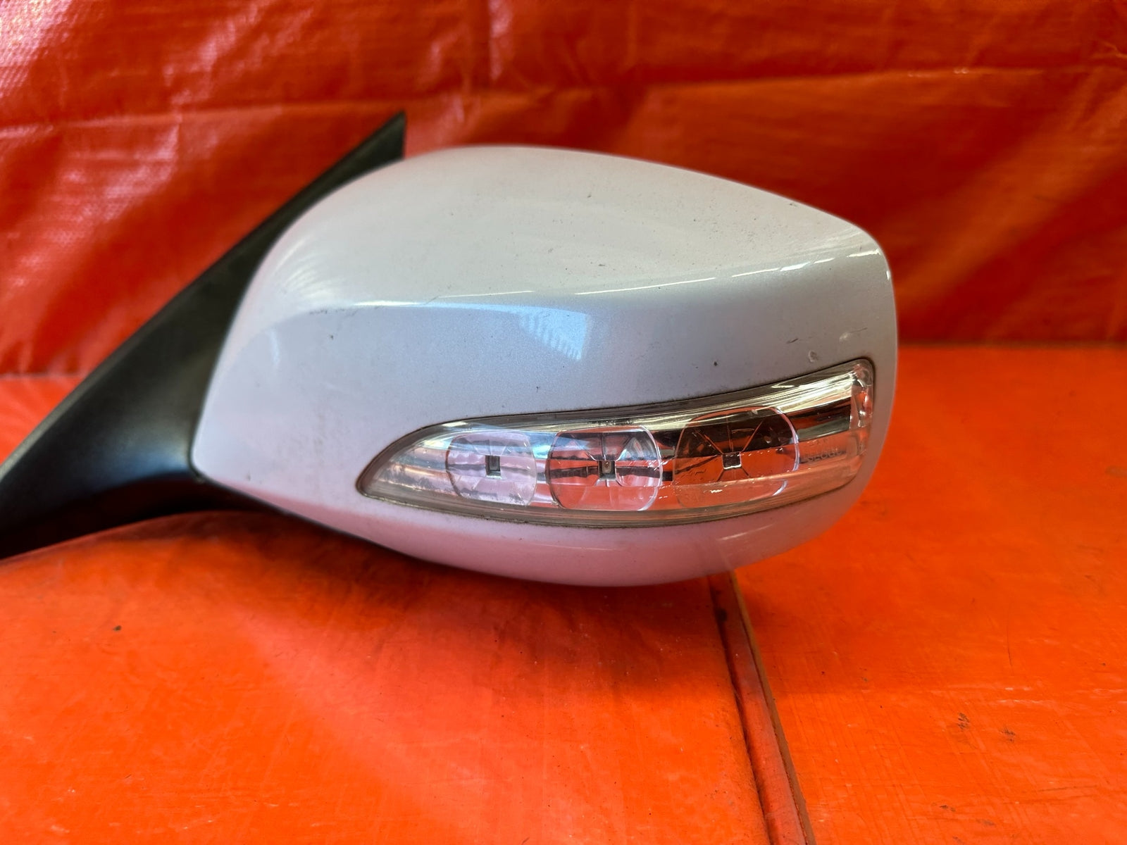 10 16 HYUNDAI GENESIS COUPE DRIVER LEFT EXTERIOR SIDE VIEW MIRROR W/ SIGNAL 2196