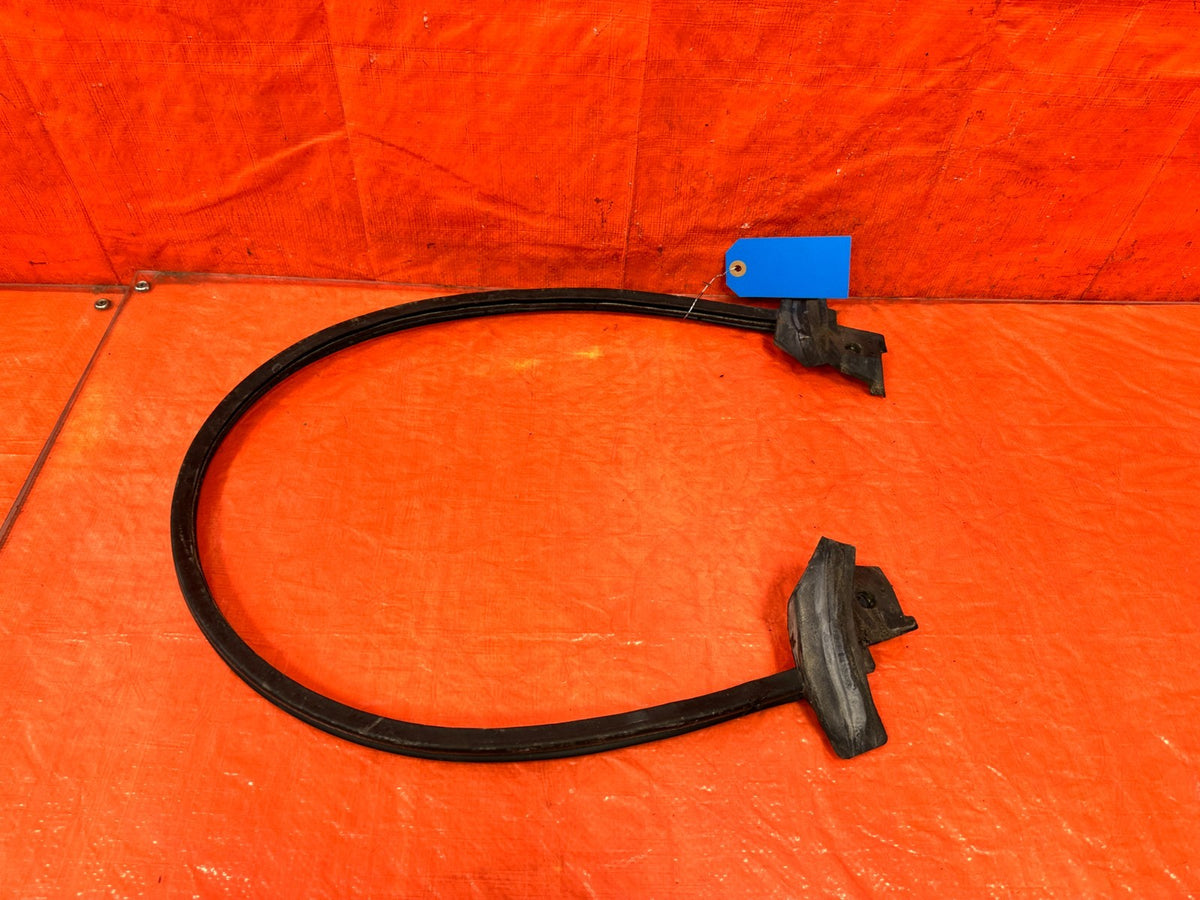 97-01 HONDA CR-V CRV - REAR TRUNK WEATHER STRIP GASKET SEAL - OEM FACTORY #3016