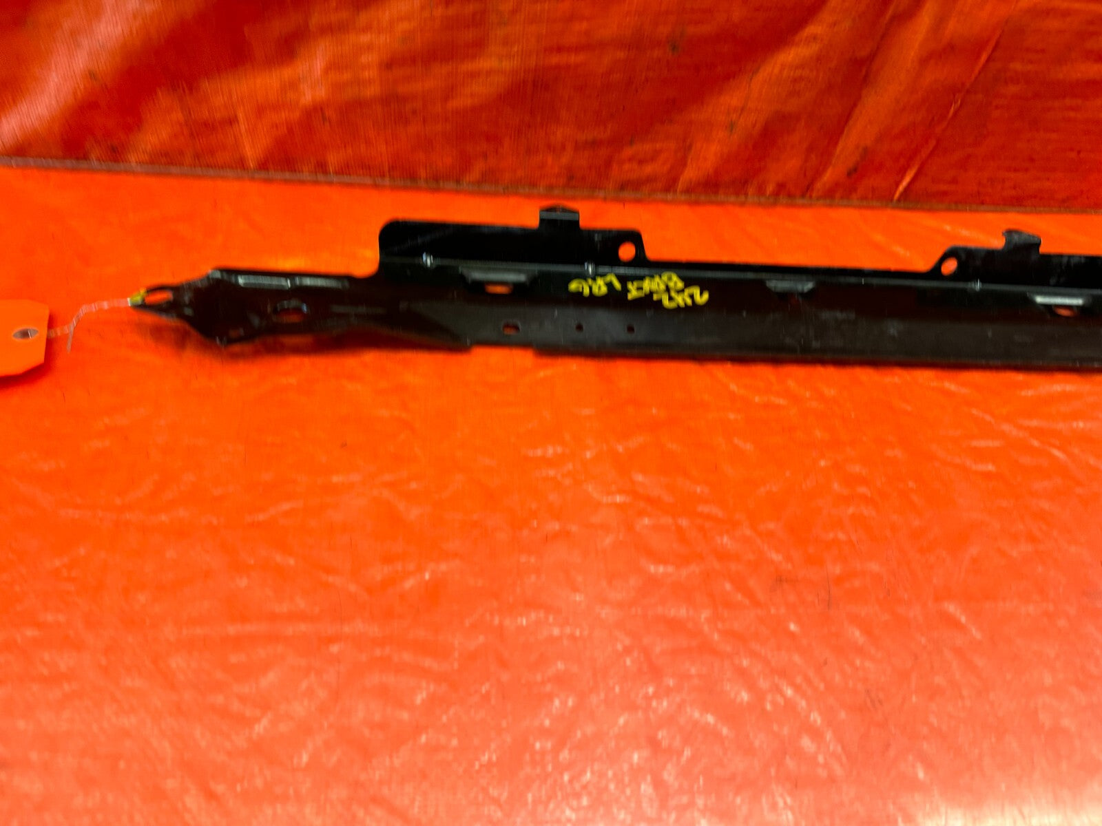 14 20 INFINITI Q50   FRONT RADIATOR SUPPORT UPPER RETAINER BRACKET   OEM #2423