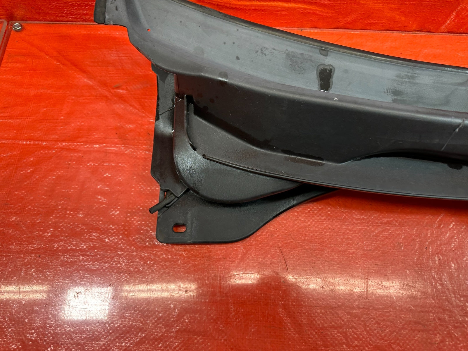 04 05 ACURA TSX   WINDSHIELD WIPER COWL PASSENGER RIGHT SIDE   OEM FACTORY #2058