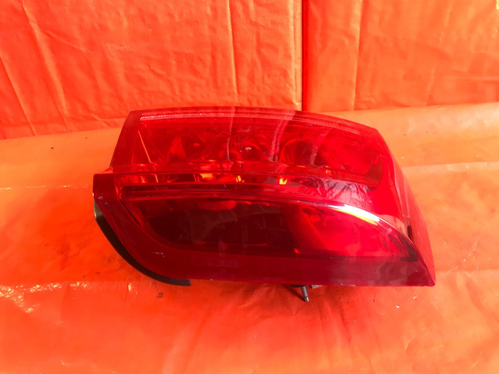OEM 2006 06 DODGE CHARGER DRIVER LEFT TAIL LIGHT LAMP L LH8