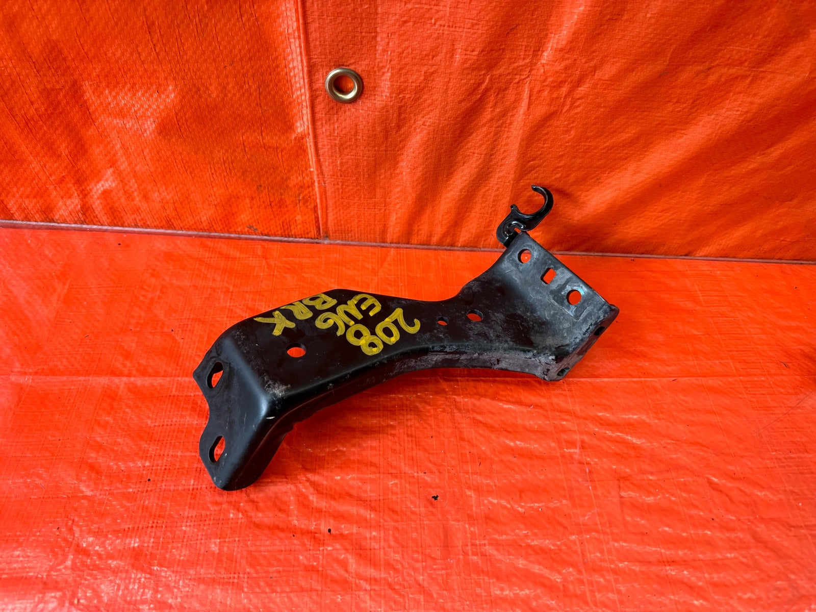 96 00 HONDA CIVIC EX   D16Y8 SOHC VTEC   INTAKE MANIFOLD BRACKET BRACE   OEM 2080