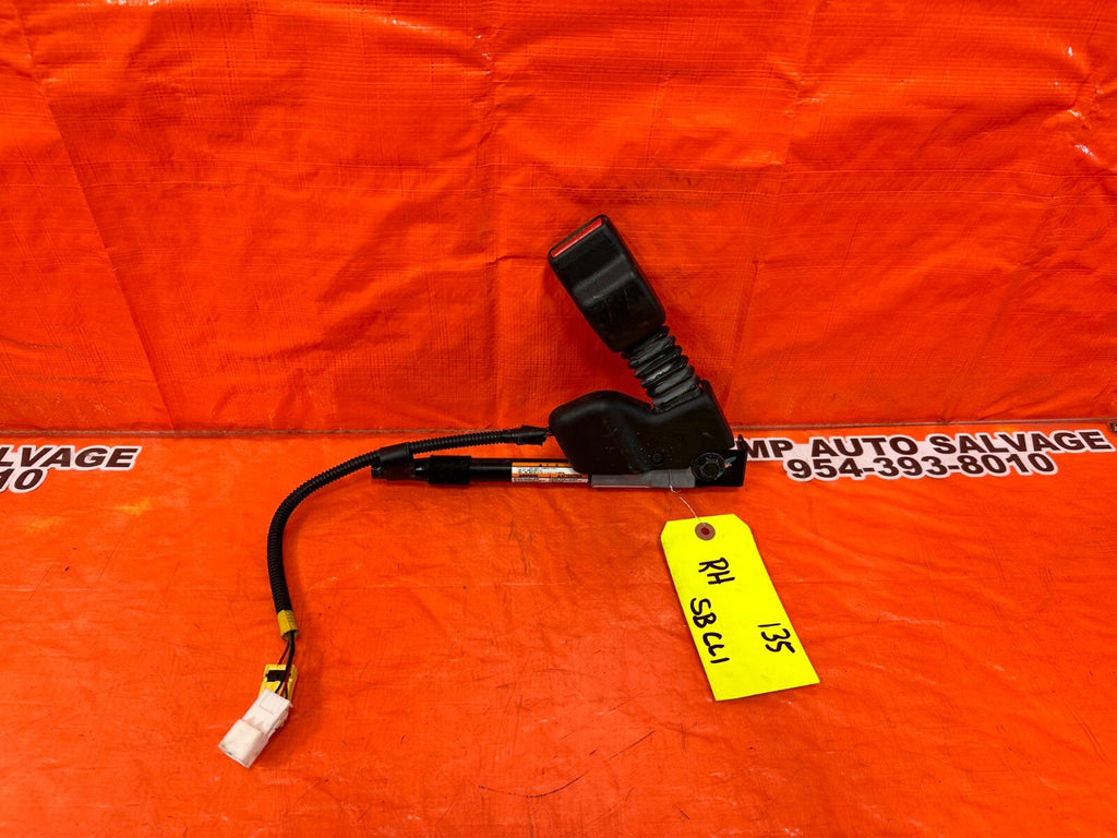07 11 HONDA CIVIC SI SEDAN   PASSENGER RIGHT FRONT SEAT BELT CLIP BUCKLE OEM 1350