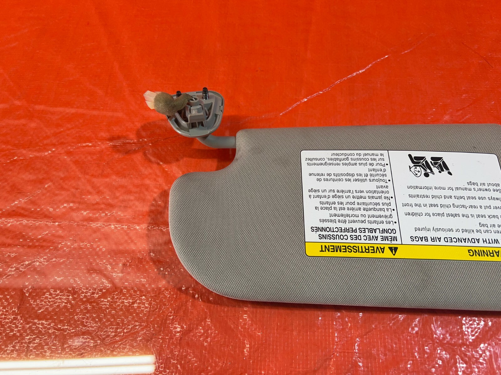 17 20 INFINITI Q50 / 17 20 Q60   SUNROOF MODEL   SUN VISOR   PASSENGER RIGHT OEM6
