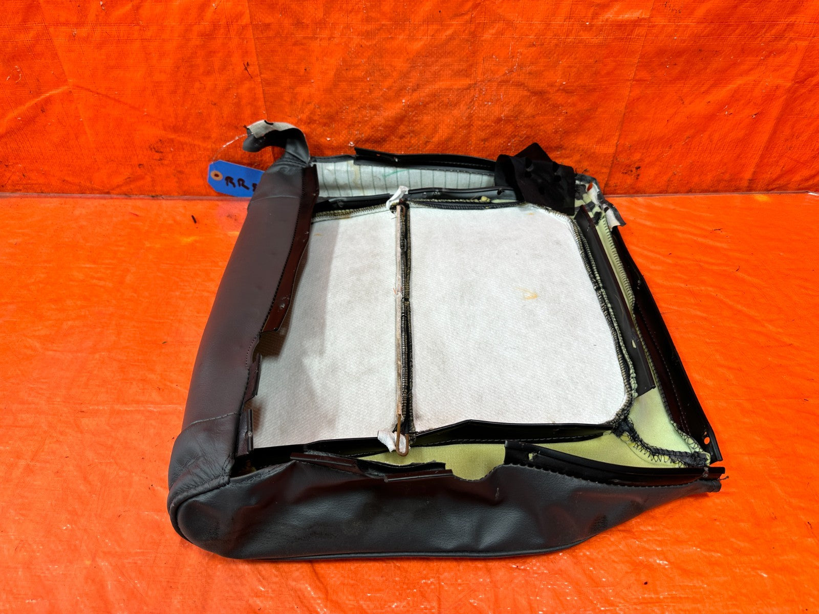 94 01 ACURA INTEGRA 2D  ASSENGER RIGHT REAR LOWER GRAY SEAT SKIN LEATHER OEM 3093