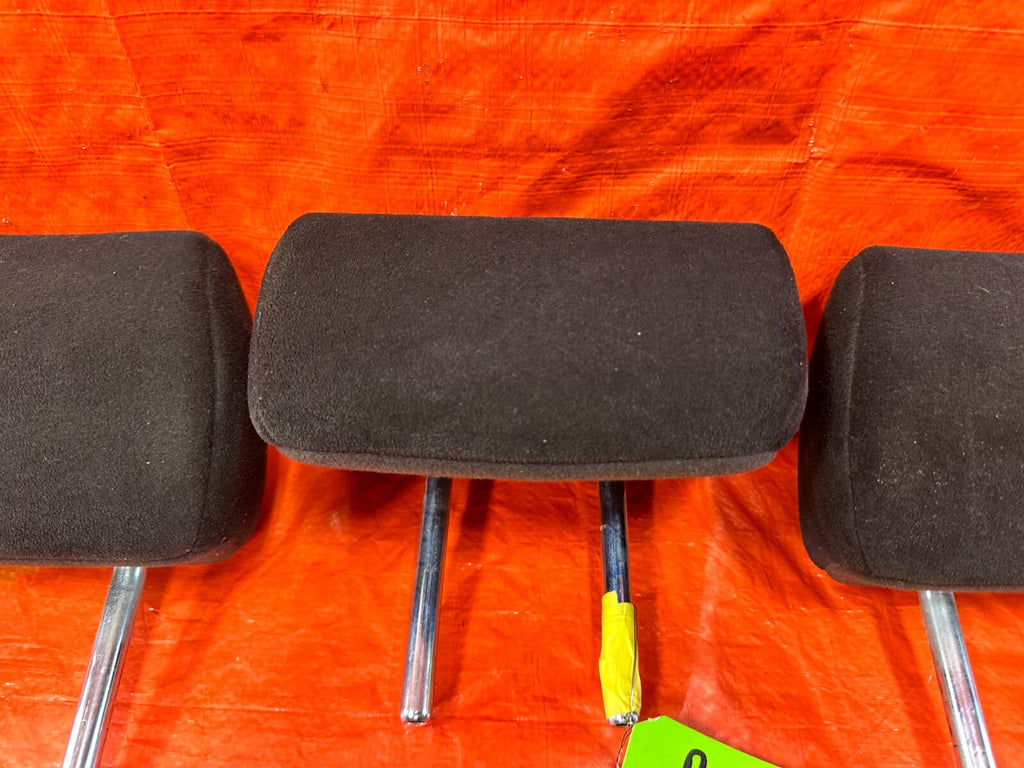 07 08 HONDA CIVIC SI SEDAN   REAR SEAT HEAD REST SET LEFT AND RIGHT   OEM #2823