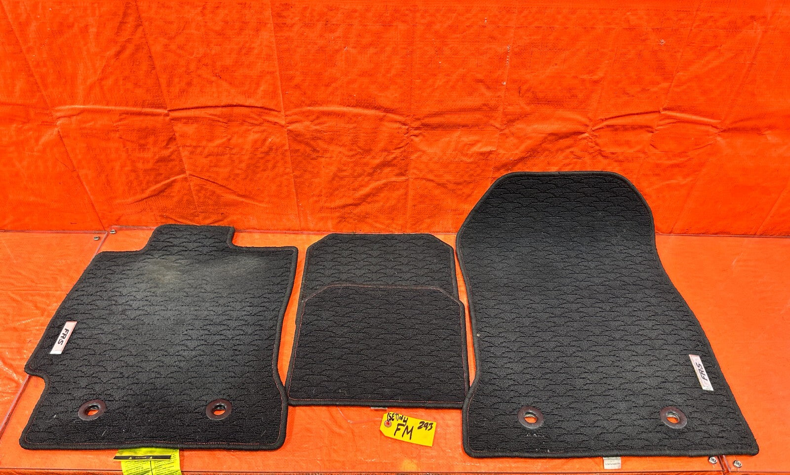 13 16 SCION FRS   FLOOR MAT SET   BLACK COLOR   LEFT RIGHT FRONT REAR   OEM 29310